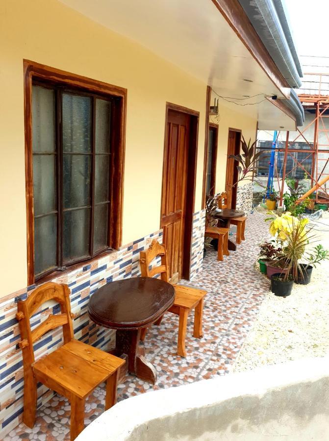 Indino Guesthouse Moalboal Buitenkant foto